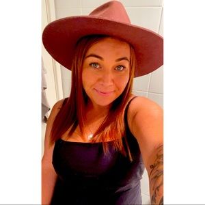 Meet your Posher, Tara